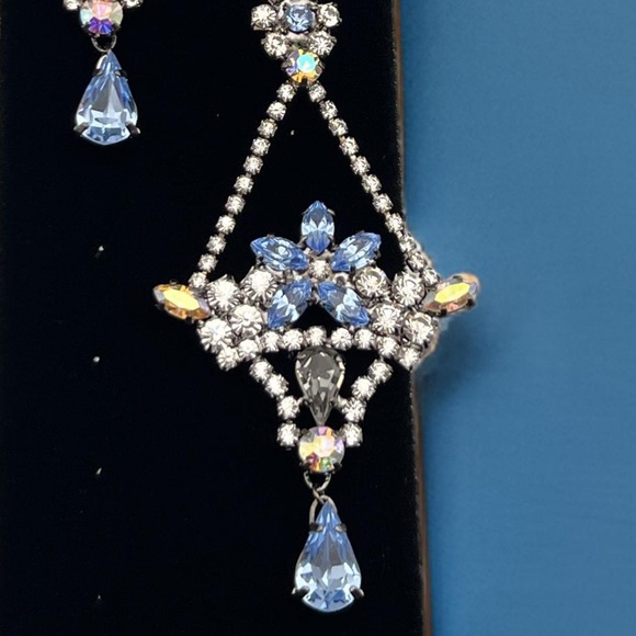 🔶NICKY BUTLER FASHION Blue Crystal Flower Basket Chandelier Drop Earrings NEW - Picture 5 of 16